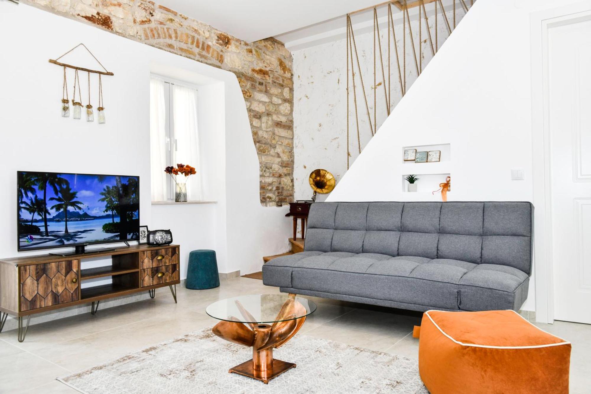 Captain Theo's Modern Martina Apartment Lefkimmi (Corfu)